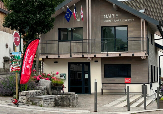 Mairie de Bluffy lors de la permanence de vérification des extincteurs organisée par MAT-SEC