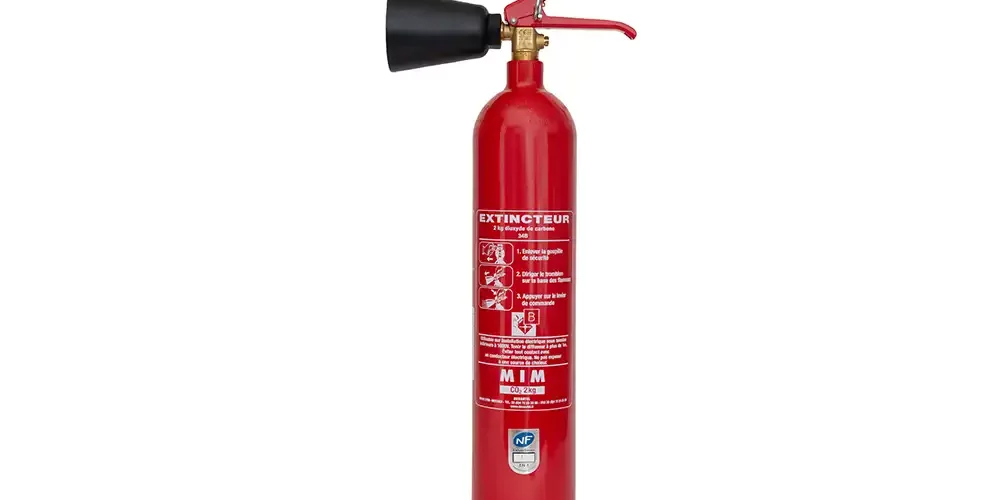 Extincteur à CO2 – Contrôle sécurité incendie MAT-SEC Extincteur CO2 rouge à faire vérifier lors de l'événement MAT-SEC