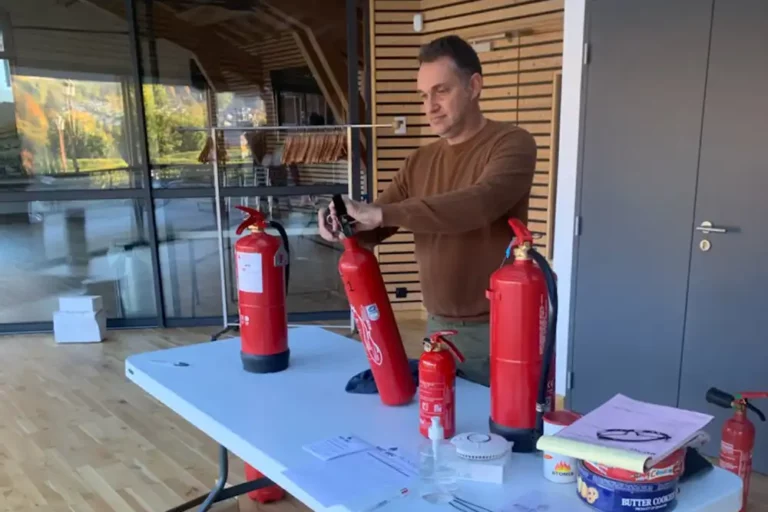 Mat-Sec à Glières-Val de Borne pour un révision d'extincteur